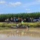 Farmer meeting to discuss wetlands on cane floodplain