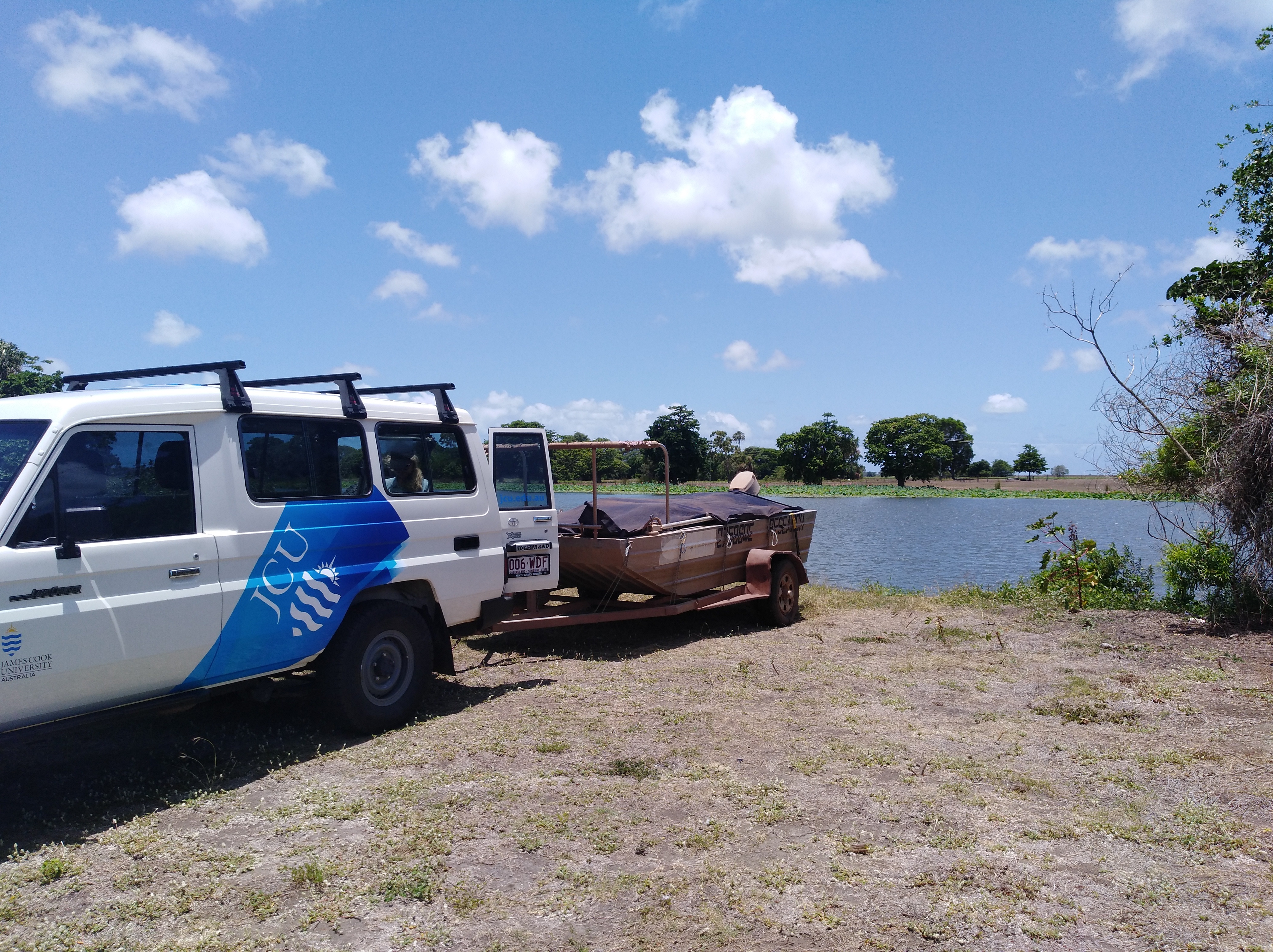 Deploying electrofishing boat for Burdekin farmer event