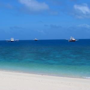 Woiz Reef - Fishing trawlers